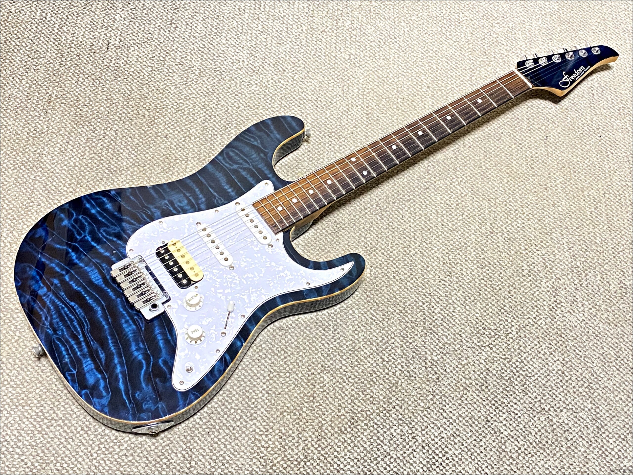【徹底解説】FREEDOM CUSTOM GUITARのセミオーダーギターの紹介。【愛機フリーダムギター】 ギターでノイズを出さないためにフレットラップスを買って、弦の生感を出すためにElixir OPTIWEB10-46に変更する！